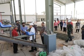 Pengerjaan venue PON Cabor Tinju di Pematangsiantar "dikebut" siang malam