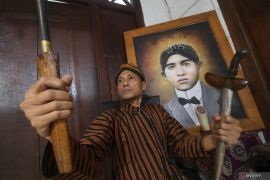 Ritual jamasan pusaka Bung Karno