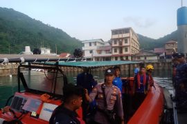 Polri imbau pelaku kemaritiman patuhi aturan pelayaran
