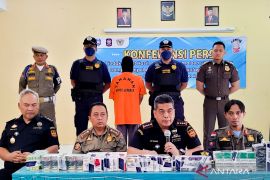 Seorang pengedar rokok ilegal di Situbondo dijebloskan penjara