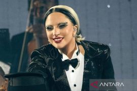 Perusahaan kosmetik Lady Gaga rilis produk maskara baru