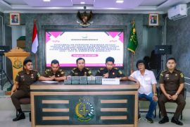 Tersangka dugaan korupsi pupuk subsidi di Bengkalis kembalikan kerugian negara