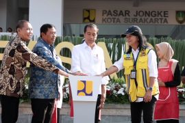 Resmikan Pasar Jongke Solo, Jokowi: Mal saja kalah