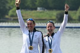 Dua ibu dari Selandia Baru berhasil rebut emas Olimpiade Paris dari juara bertahan