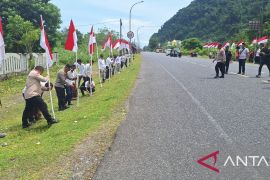 Pemkab Aceh Besar imbau masyarakat kibarkan bendera merah putih