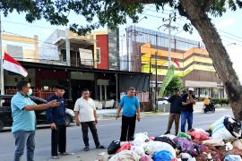 Pemkab Gorontalo tindaklanjuti tumpukan sampah di Limboto
