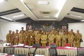 Pemkot Kediri monitor ketersediaan bahan pokok