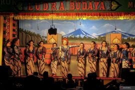 Pementasan kesenian ludruk Jawa Timur