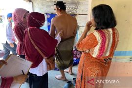Meniti jalan panjang mengeliminasi kusta