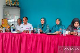 Pj Ketua PKK Pangkalpinang bina kader-kader jelang lomba HKG tingkat provinsi