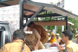 Pemkab Biak sediakan layanan toko pangan berjalan murah