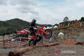 Tanjakan Paman Birin jadi lintasan ekstrem Uncle Hard Enduro 2024