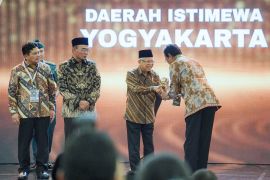 Sultan HB X : Semua daerah harus bisa mencapai kepesertaan JKN 100 persen