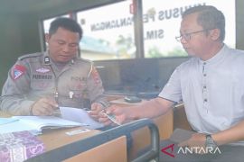 Masyarakat sangat terbantu berkat "Kopi Manis" Polres Tanah Bumbu