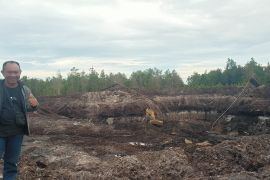 Penambangan liar menggunakan excavator masih marak di Ketapang
