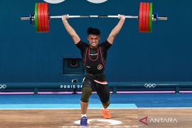 Olimpiade Paris 2024 : Lifter Rizki Juniansyah raih emas Page 2 Small