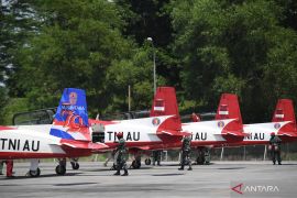 Pilot pesawat Jupiter dan F-16 lakukan lima manuver di langit IKN