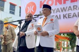 Presiden PKS akui sudah jalin komunikasi dengan Prabowo Subianto