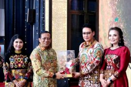 Malam Kenal Pamit Kapolda Kaltara dari Irjen Pol. Daniel Adityajaya kepada Irjen Pol. Hary Sudwijanto