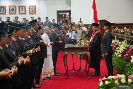 Rapat Paripurna DPRD Gianyar tetapkan ketua dan wakil ketuanya