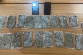 Ditresnarkoba  Polda Malut amankan narkoba jenis ganja dari Jayapura