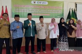 Dinkes dan Kemenag bekali "Poskestren" di LDII Kediri