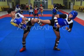 Atlet Taekwondo Kalbar latihan untuk PON