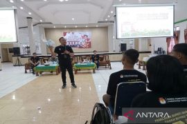 KPU Tanah Bumbu jaring pemilih pemula melalui "Goes To School"