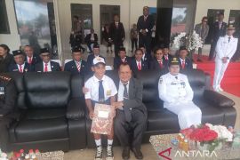 Pemkab Supiori beri apresiasi siswa berprestasi bertepatan HUT ke-79 RI
