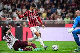 Dua gol di akhir laga amankan hasil imbang Milan saat jamu Torino