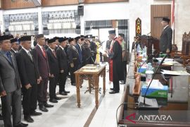 40 caleg terpilih dilantik, Ardiansah jabat Ketua DPRD Sementara Kapuas