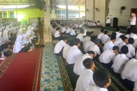 Puskesmas di Pesisir Selatan edukasi gizi seimbang dan cegah anemia pada siswa