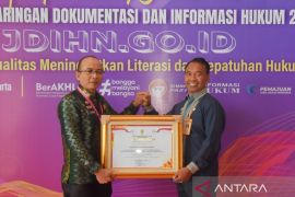 NTB meraih penghargaan JDIH dari Menteri Hukum dan HAM