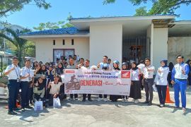 Honda jadikan pelajar SMA Madani  agent generasi #Cari_aman