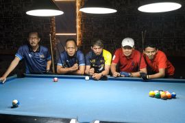 Yuwardi harapan PWI Sumbar raih medali setelah Paul dan Rahmad gagal di ajang Porwanas XIV Banjarmasin