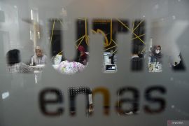 Harga emas Antam stabil di angka Rp1,539 juta per gram