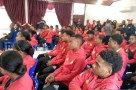 Dispora Biak beri dana hibah Rp460 juta untuk hoki