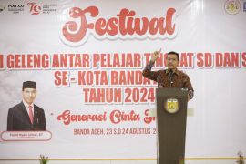 Ketua DPRK Banda Aceh ajak pelajar merawat tradisi lewat seni Rapai Geleng