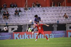 MU tahan imbang tuan rumah Persik Kediri dengan skor 0-0