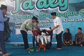 Ponpes di Labura lepas santrinya ikuti MTQN di Kaltim