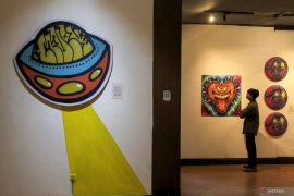 Pameran karya seni grafiti Plug and Play