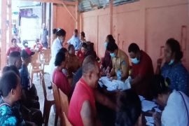 Dinkes Supiori tingkatkan akreditasi pada lima Puskesmas