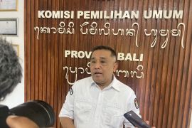 KPU Bali terima jadwal pendaftaran pasangan Koster - Giri