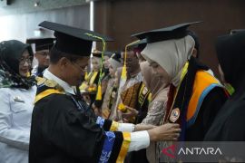 ULM apresiasi lulusan berprestasi dengan potongan UKT Pascasarjana