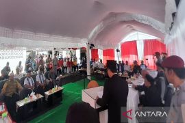 KPU terima pendaftaran pasangan Rusli-Syairi diantar 500 pendukung