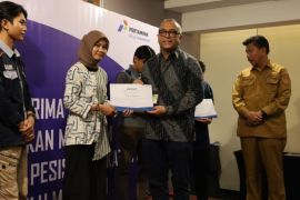 Pemkab Kukar-PHM  salurkan beasiswa untuk 150 mahasiswa