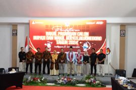 Daftar ke KPU, Wahono-Nurul janji siap memajukan Bojonegoro
