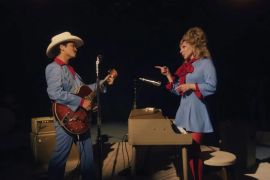 Lirik lagu "Die with A Smile" oleh Lady Gaga, Bruno Mars & maknanya