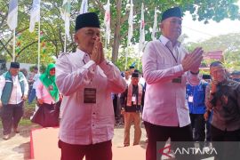Asmar-Muzamil jadi kontestan pertama yang mendaftar ke KPU untuk maju ke Pilkada 2024