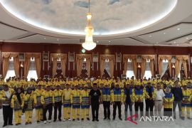 Gubernur Kalsel lepas kontingen PON ke Aceh-Sumut 2024